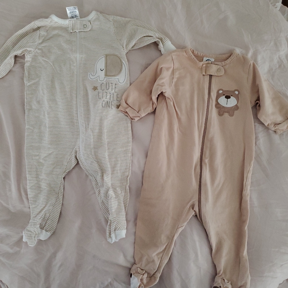 2 Gerber Sleepers 0-3 months